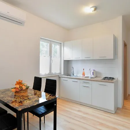 Apartment Dino 1355